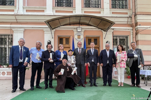 Personalități din Moldova și-au ridicat Medalia „Centenarul Marii Uniri”